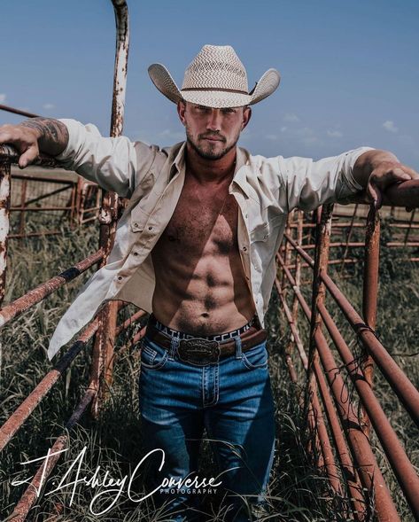 Bull Rider, Cowboys Men, Bull Riders, Country Boys, When He, Cowboy Hats, Cowboy, Horses, On Instagram