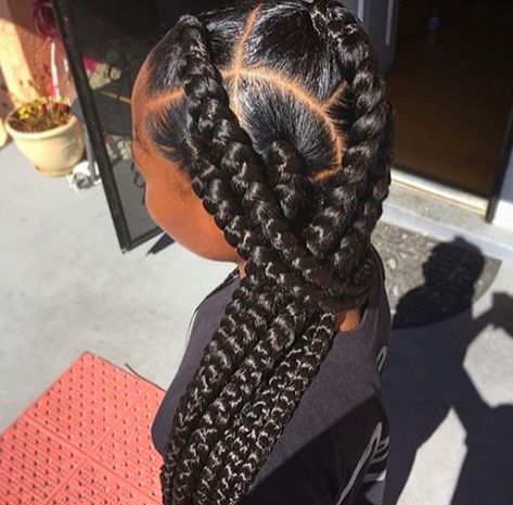 10 Stand-Out Ways to Part Your Box Braids | Un-ruly Ways To Part Your Hair, Hair For Braids, Hairstyle Braid, Triangle Box Braids, Large Box Braids, Big Box Braids, Blonde Box Braids, Big Box Braids Hairstyles, Jumbo Box Braids