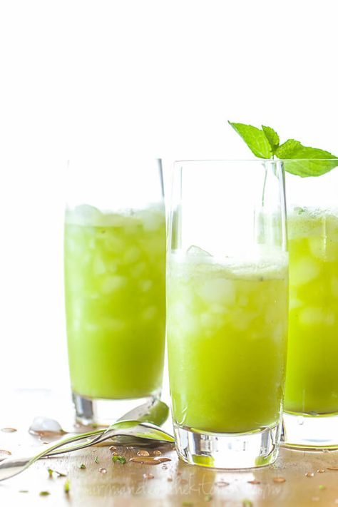 Fresh Pineapple Recipes, Summer Drink Ideas, Mint Juice, Sommer Mad, Pineapple Mint, Pineapple Recipes, Refreshing Summer Drinks, Photo Food, Summer Drink