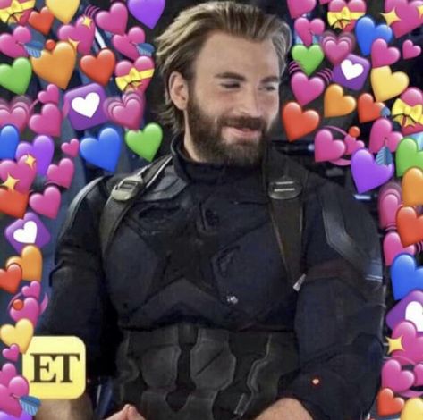 Avengers Bloopers, Heart Reaction, Marvel Stickers, Avengers Humor, Toni Stark, Heart Meme, Marvel Cast, Marvel Photo, Avengers Memes