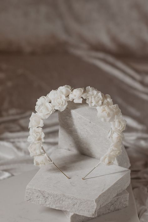 Handmade Wax Flower Bridal Crown by Atelier Simone Martin. #Bridalhair #BohoBride #Bridal Handmade Bridal Accessories. Photo by www.meghanhemstra.com Wax Flower Crown, Simone Veil, Floral Art Design, Vancouver Wedding Photographer, Bridal Wedding Shoes, Wax Flowers, Modern Wedding Inspiration, Luxury Bridal, Bridal Crown