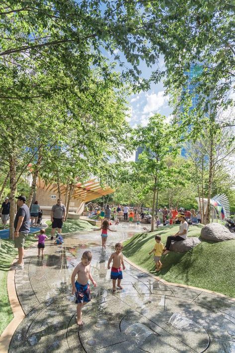 Concrete Seating, Downtown Dallas Texas, Taman Air, Urban Playground, City Parks, Pocket Park, Texas Photo, Best City, Children Park