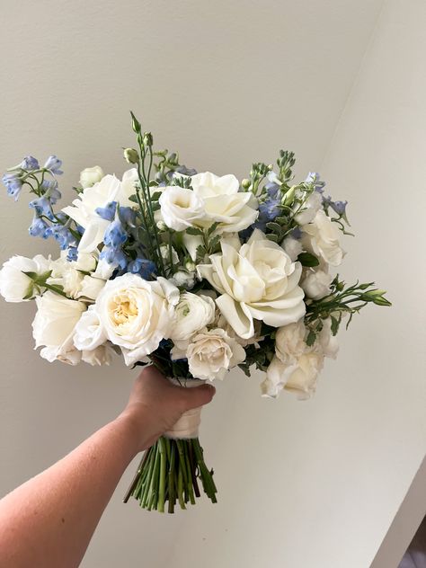 Blue Homecoming Bouquet, Flowers For Light Blue Dress, Blue Hoco Flowers, Blue Prom Bouquet Ideas, White And Blue Flower Bouquet, January Wedding Bouquet, Small Blue Bouquet, Wedding Bouquets Bride Blue, White And Blue Hoco Bouquet