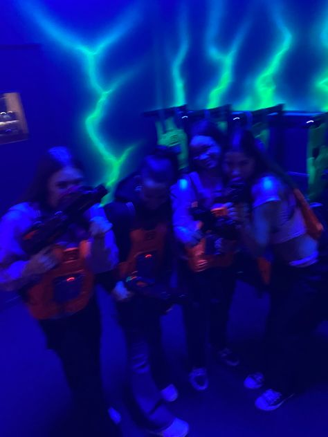 laser game with friends Laser Game Aesthetic, Friends Purple Aesthetic, Laser Tag Aesthetic, Laser Tag Birthday Party Ideas, Recreate Pics, Poland Trip, Laser Game, Hangout Ideas, Laser Tag Birthday Party