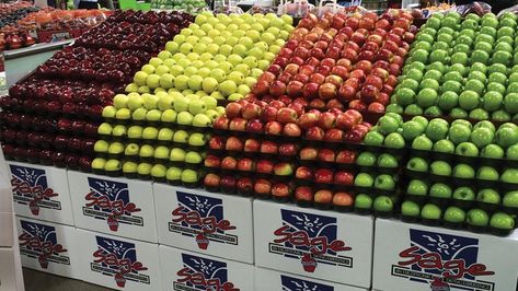 Year-Round Apple Merchandising | Produce Business Magazine Produce Displays, Fruit Company, Vegetable Stand, Keys To Success, Apple Baskets, Supermarket Design, Can Light, Business Magazine, Good Foods To Eat