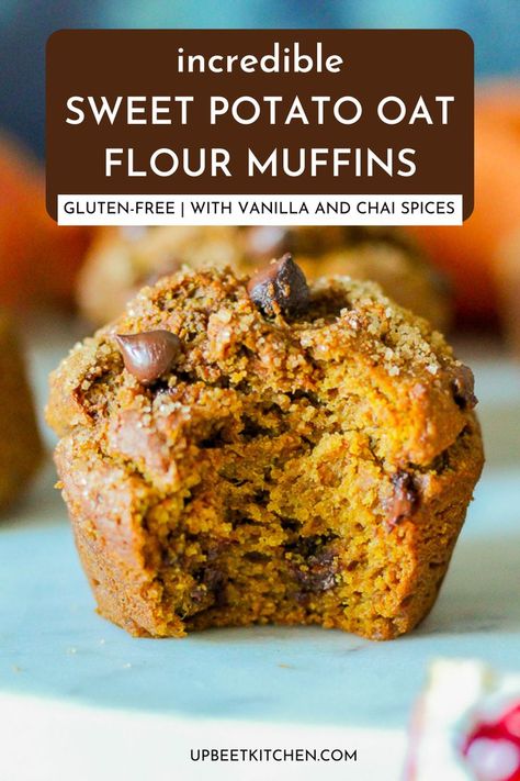 These delicious, maple syrup-sweetened oat flour sweet potato muffins are moist, high rising, and replete with vanilla, chai spices, and chocolate. Chai Muffins, Oat Flour Muffins, Sweet Potato Flour, Oat Flour Recipes, Chai Spices, Gluten Free Sweet Potato, Potato Muffins, Sweet Potato Muffins, Spice Muffins