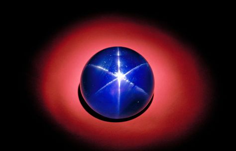 The Star of Asia Sapphire Cullinan Diamond, Star Sapphire Gemstone, Smithsonian Museum, Master Of Fine Arts, Colorless Diamond, Star Sapphire, Blue Gems, Minerals And Gemstones, Blue Jewelry