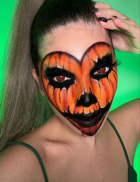 Cute Pumpkin Halloween Makeup, Pumpkin Makeup Ideas, Pumpkin Makeup, Pumpkin Face Paint, Cute Pumpkin Faces, Cool Halloween Makeup, Fun Makeup, Face Art Makeup, Full Makeup