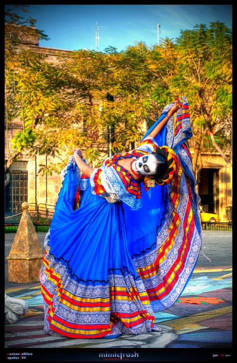 Folklorico Dresses, Mexican Folklore, Traditional Mexican Dress, Mexican Vacation, Ballet Folklorico, Mexican Heritage, Mexico Culture, Cultural Celebration, Mexican American