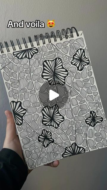 Zentangle Art Easy, Doodle Tutorial, Doodle Ideas, Illusion Art, Doodle Art Designs, Drawing Inspo, Love And Support, Zentangle Patterns, Zentangle Art