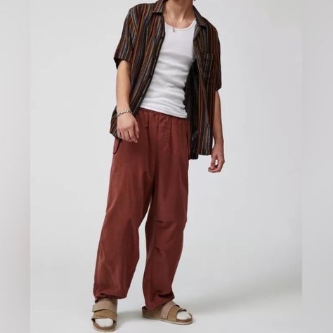 Nwt Uo Bdg Men’s Baggy Corduroy Balloon Pants Size Small Adjustable Hem Multiple Pockets With Velcro Secure Closure Elastic And Drawstring Waist. Perfect Color For Fall Fashion . Coudroy Pants Outfits Men, Brown Coudroy Pants Outfit, Coudroy Pants Outfits, Coudroy Pants, Kd Outfits, Oc Fashion, Skate Fits, Pants Drawing, Urban Outfitters Men