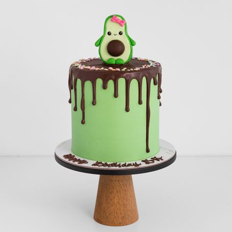 Customised Cakes, Avocado Cake, 12th Birthday Cake, Avocado Baby, 4th Birthday Cakes, Bird Cakes, Cute Avocado, Baby 1st Birthday, Dessert Decoration