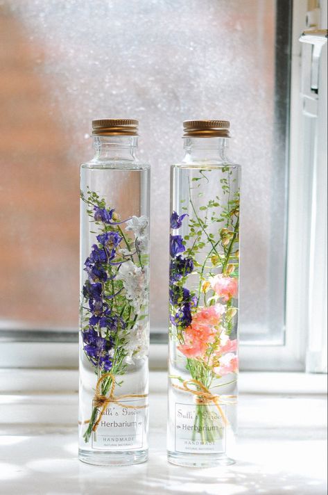 Larkspur Bouquet, Flower In Bottle, Japanese Herbarium, Herbarium Bottle, Flower In A Bottle, Pink Larkspur, Larkspur Flower, Pressed Flower Crafts, Flower Bottle