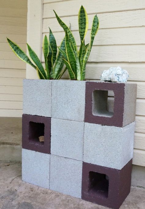 Bali Gazebo, Outdoor Lounge Design, Jeans Planter, Cinderblock Planter, Rustic Candles Diy, Backyard Bbq Pit, Cinder Block Furniture, Cinder Block Garden, Cinder Block Walls