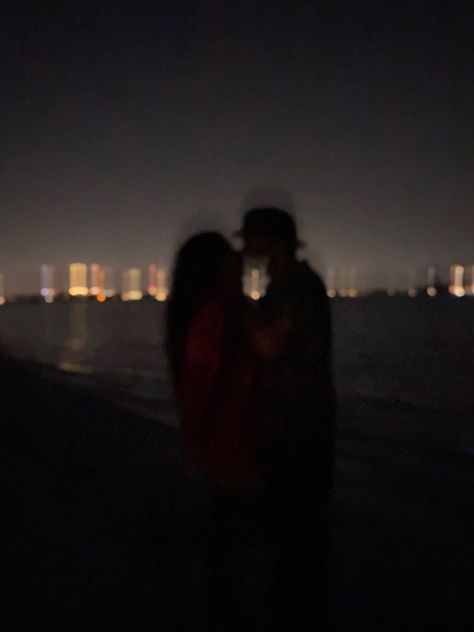 Couple Night Beach Aesthetic, Beach Kissing Night, Night Beach Pics Couple, Kiss On The Beach At Night, Beach Couple Pictures Night, Couple At The Beach Aesthetic Night, Couples At Beach Aesthetic, Beach Date Night Aesthetic, Night Beach Engagement Photos