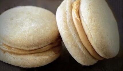 Peanut Butter Macaroons – Paws Give Me Purpose Strawberry Shortbread, Dog Cookie Recipes, Pet Treats Recipes, Easy Dog Treat Recipes, Dog Biscuit Recipes, Easy Dog Treats, Healthy Dog Treats Homemade, Dog Treats Homemade Recipes, Macaroon Recipes