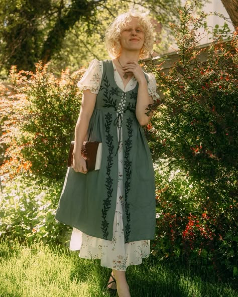 👒📖💐 I’m so happy about this warm weather 🥹 I have missed summer for so long! I’m wearing this amazing Gisela over-dress from @voriagh that they kindly sent me. 💗 makes me feel like a maiden ready to roam the Swiss Alps or something. 🏔️ #cottagecore #voriagh #summervibes #summeraesthetic #fairycore #slavicfashion #celticfashion #medieval #renaissancefaire #renaissanceaesthetic #fantasycore Castlecore Outfit, Fantasycore Fashion, Summer Fantasy Outfit, Gardening Outfit Aesthetic, Fantasycore Outfits, Cottagecore Summer Outfits, Medieval Core, Cottage Core Outfit, Celtic Fashion