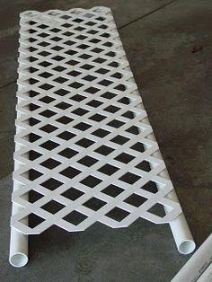 Pvc Trellis, Diy Patio Ideas, Pergola Diy, Diy Garden Trellis, Pvc Pipe Crafts, Pvc Pipe Projects, Patio Privacy, Pvc Projects, Diy Trellis