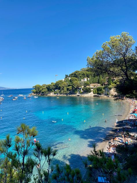 Paloma Beach, Saint Jean Cap-Ferrat #southoffrance #cotedazur #aesthetic #beach Paloma Beach, Saint Tropez Beach, Summer In The South, St Tropez France, French Beach, French Summer, France Aesthetic, San Tropez, Nice France