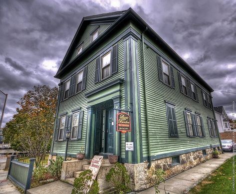 Lizzie Borden House, Fall River Massachusetts, Lizzie Borden, Paranormal Investigator, Real Horror, Fall River Ma, Bed And Breakfast Inn, Haunted Hotel, New Bedford