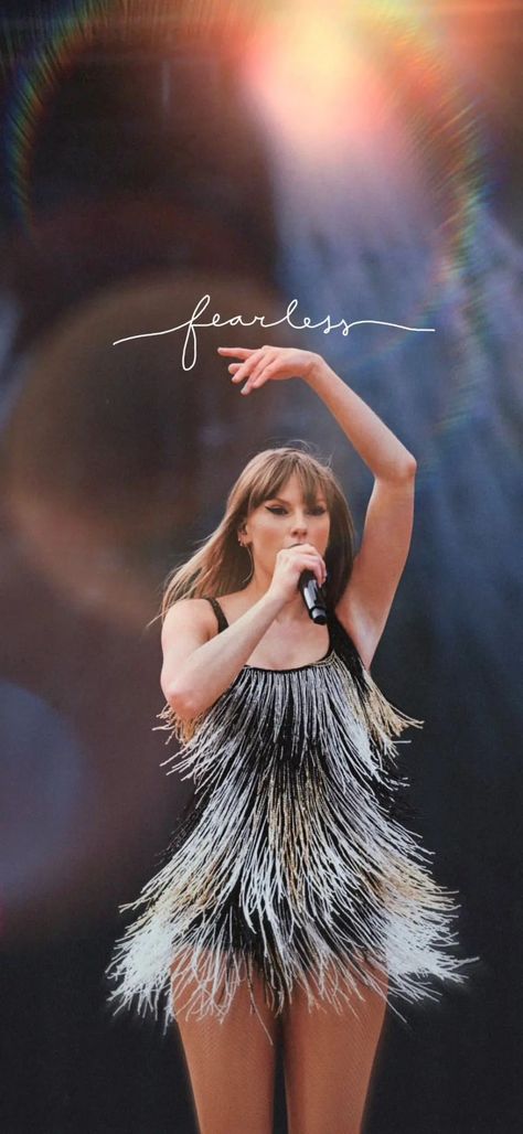 Fearless Aesthetic Wallpaper, Taylor Swift Wallpapers Aesthetic, Taylor Swift Playlist, Taylor Swift Jokes, Taylor Swift Images, Fearless Era, Song Of The Day, Photos Of Taylor Swift, Taylor Swift Fan Club