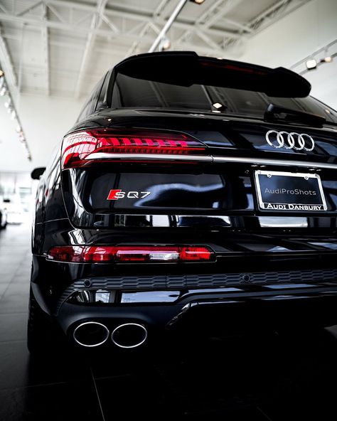 Showroom Lighting, Audi Q, Audi Sq7, Lighting Showroom, Have A Great Weekend, Audi Q7, Audi Suv, Dream Cars, Showroom