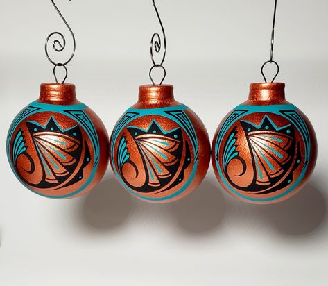 "Southwestern style, ceramic bulb ornament. Handmade & hand painted in metallic copper design with turquoise accents. SOLD INDIVIDUALLY **All designs will vary slightly. 2 1/2\" Dia. See store for other colors and styles available. Made in New Mexico - USA ★ ALL CONTRIBUTED CONTENT COPYRIGHT © The Head's Creation- Angel Rodriguez" Southwestern Design Patterns, Southwest Christmas Decor, Western Christmas Decorations, Southwest Christmas, Western Christmas Tree, Native Pottery, American Indian Pottery, Indian Pottery, Native American Artwork