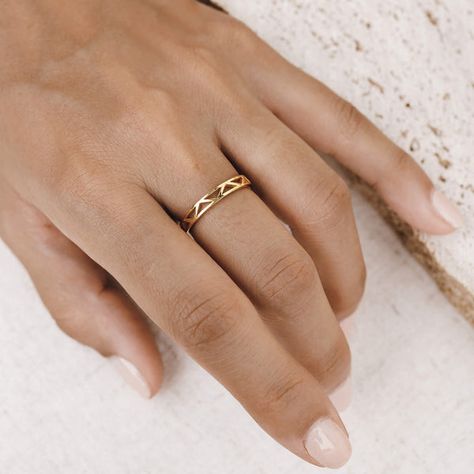 Unique Gold Rings, Everyday Ring, Pattern Ring, Geometric Ring, Big Rings, Detailed Ring, Everyday Rings, Triangle Pattern, Geometric Jewelry