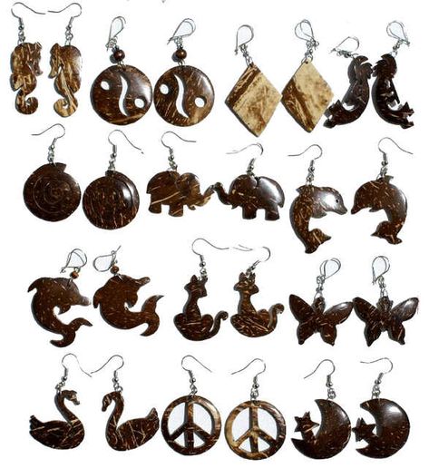 Coconut Earrings, Coconut Jewelry, Wooden Jewelery, Coconut Shell Crafts, Diy Coconut, Peruvian Art, Wood Jewelery, Drop Jewelry, Coconut Wood