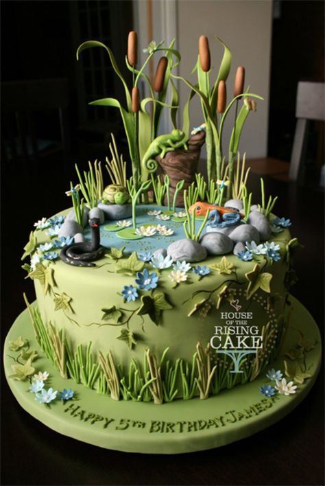 Ernest Celestine, Grooms Cake Ideas, Fisherman Cake, Tårta Design, Fishing Cake, Torte Creative, Yellow Cake Recipe, Cake With Flowers, Chocolate Strawberry Cake