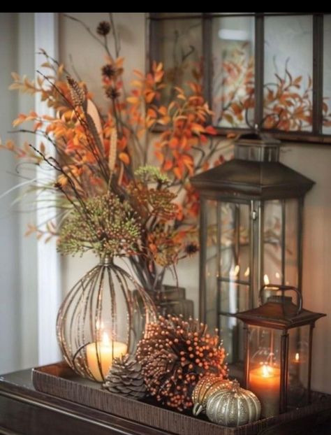 Indoor Fall Decor, Fall Table Centerpieces, Easy Fall Decor, Tafel Decor, Fall Living Room, Cozy Fall Decor, Fall Decor Inspiration, Fall Deco, Fall Thanksgiving Decor