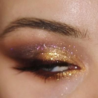 Make Up Designs, Mekap Mata, 90s Makeup, Glitter Eye Makeup, Glitter Eye, Smink Inspiration, Beauty Make-up, Makijaż Smokey Eye, Dope Makeup