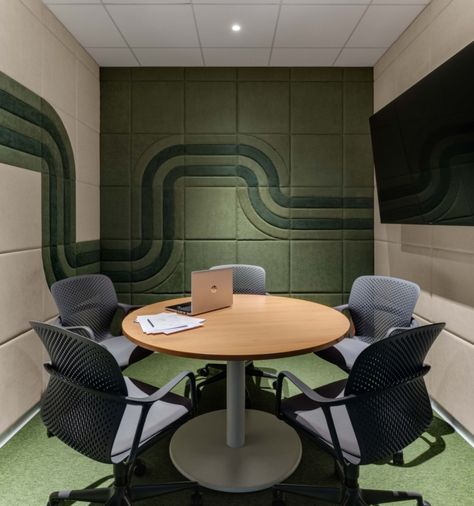 Soundproof Panels, Conference Room Design, Training Room, Office Snapshots, Meeting Rooms, Modular Furniture, Comfortable Sofa, Commercial Real Estate, Office Interior Design