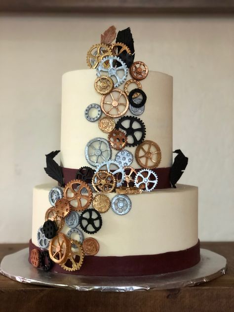 Steampunk Cake Birthday, Steam Punk Cake, Steam Punk Wedding Ideas, Steampunk Cake Ideas, Steam Punk Party, Steampunk Wedding Decorations, Steampunk Cakes, Steampunk Wedding Themes, Steampunk Wedding Cake