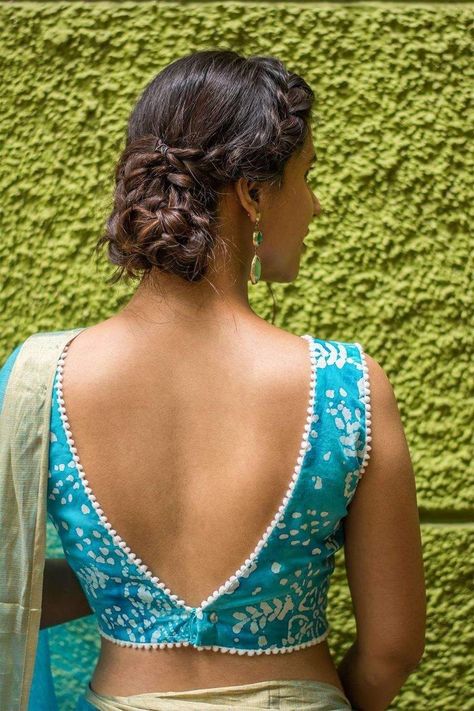 Blouse Back Neck Designs Pattern, Blouse Designs Ideas, V Neckline Blouse, Sleeveless Blouse Designs, Backless Blouse Designs, New Saree Blouse Designs, Latest Model Blouse Designs, Fashionable Saree Blouse Designs, Blouse Back Neck Designs