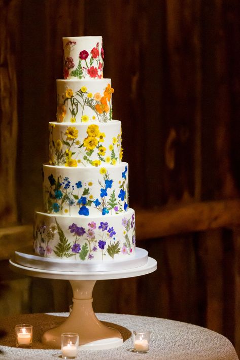 Bold Color Wedding Cake, Colored Wedding Cake Ideas, Classy Rainbow Wedding, Wedding Cakes Colorful Flowers, Bright Wedding Cake Ideas, Queer Wedding Cake, Moody Rainbow Wedding, Rainbow Cake Wedding, Rainbow Wedding Aesthetic