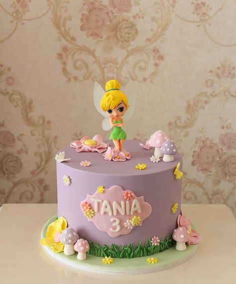 Tinkerbell Birthday Cakes, Princess Theme Cake, Fairy Birthday Cake, Tinkerbell Cake, Tinkerbell And Friends, Tinkerbell Party, Friends Cake, Happy Birthday Fun, Fairy Birthday