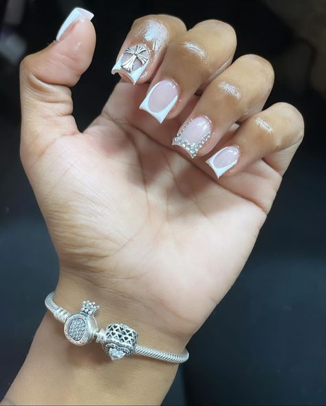 #nails #nailtech #unhasdasemana #nailartist #unhasdegel #naturalnails #longnails #coffinnails #nailaddict #unhaslindas #lovenails #nailpro #nailsaddict #nailinspo #nailsdid #nailsdone #ombrenails #nailsmagazine #nailsofig #nailslove #nailspolish Quartz Nails, Cute Short Nails, Duck Nails, Colored Acrylic Nails, Girly Acrylic Nails, French Tip Acrylic Nails, Short Square Acrylic Nails, Unique Acrylic Nails, Nails Only