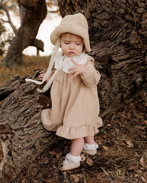 One year old family photoshoot 🤍 One Year Old, Family Photoshoot, First Year, Year Old