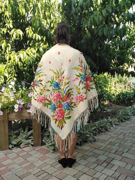 Ancient white shawl, Ukrainian shawl, vintage shawl, grandmother's scarf, antique scarf, USSR,Soviet vintage Ukrainian Scarf, Shawl Vintage, Vintage Shawl, Ukrainian Dress, Wedding Scarf, Shawl Wedding, White Shawl, Floral Shawl, Vintage Shawls