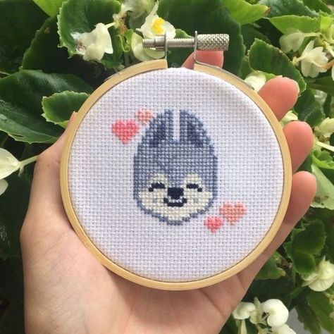 Skzoo Cross Stitch, Stray Kids Cross Stitch, Kpop Cross Stitch, Stray Kids Crochet, Skz Crochet, Kpop Embroidery, Skzoo Art, Kids Embroidery, Embroidery Frame