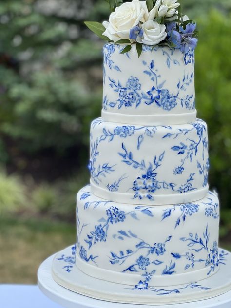 Hand Painted Wedding Cake, Watercolor Wedding Cake, Golden Poppy, Painted Wedding Cake, Blue And White Wedding, Bride Planning, Floral Wedding Cakes, Tiered Cake, Wedding Cakes Blue