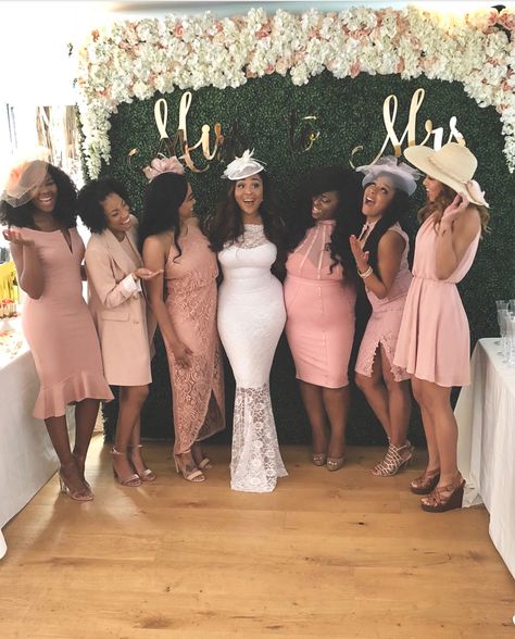 Bridal Shower Kentucky Derby Theme, Bridal Shower Ideas Black Women, High Tea Bridal Shower Ideas Outfits, Derby Bridal Shower Ideas, Tea Party Bridal Shower Ideas Outfit, Tea Party Hairstyles, Tea Party Outfits For Black Women, Tea Party Outfit Ideas, Bridal Shower Outfit For Guest