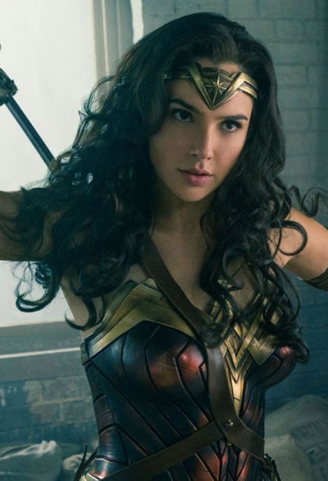 A new trailer for "Wonder Woman" really wants to make the point that Wonder Woman can't have armpit hair. Twitter has something to say about that. Wonder Woman Movie, Gal Gadot Wonder Woman, Baby Driver, Jada Pinkett Smith, Wonder Women, Dc Movies, Sofia Coppola, Chris Pine, Gal Gadot