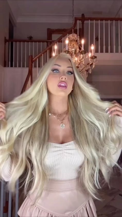 Katerina Rozmajzl Hair, Blonde And Platinum Hair, Date Night Photos, Katerina Rozmajzl, Miss Georgia, Green Eye Makeup, Fashion Outfits Dresses, Army Women, Women Faces