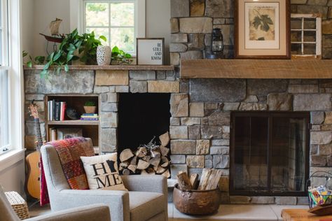 Reclaimed Wood Fireplace Mantels - Manomin Resawn Timbers Rooms With Fireplaces, Reclaimed Fireplace Mantel, Wood Fireplace Mantels, Reclaimed Wood Fireplace, Reclaimed Wood Mantel, Mantle Design, Wooden Mantel, Diy Tiny House, Wood Fireplace Mantel