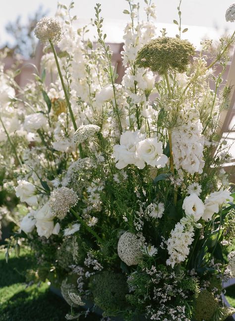 Inside Lauren Rothberg and Michael D. Ratner’s Star-Studded Napa Valley Wedding | Vogue Lauren Rothberg, Stanly Ranch, Wedding Vogue, Beaulieu Garden, Napa Valley Wedding, Aisle Flowers, Parents Wedding, Vogue Wedding, Napa Wedding