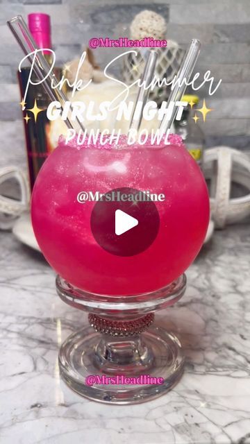 Mix Drinks With Pink Whitney, Pink Liquor Drinks, Pink Alcoholic Drink, Pink Whitney Vodka Recipes, Pink Drinks Non Alcoholic, Pink Alcoholic Drinks For A Party, Pink Glitter Cocktail, Pink Drinks Alcohol, Pink Cocktails Recipes