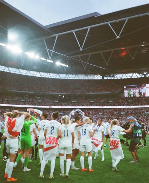 Euros 2022 Lionesses, England Football Women, England Lionesses Wallpaper 2023, England Lionesses Aesthetic, England Women’s Football, Lionesses Football Aesthetic, England Womens Football Wallpaper, Woso Football Wallpaper, England Lionesses Wallpaper