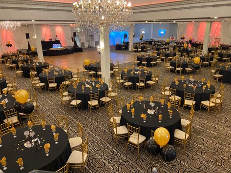 Black And Gold Graduation Party Ideas, Grad Banquet, Soul Train Themed Party, Great Gatsby Decorations, Gatsby Decorations, Ballroom Design, Black And Gold Party Decorations, 70th Birthday Decorations, Quinceanera Themes Dresses